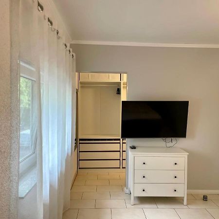 Easystay#4 Home Cinema Ferienwohnung In Kliniknaehe Mit Balkon, Boxspringbett & Netflix Bad Oeynhausen Exteriör bild