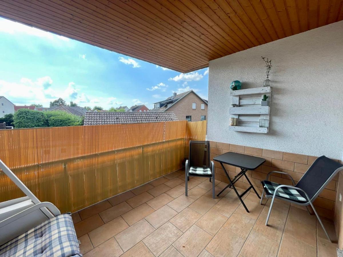 Easystay#4 Home Cinema Ferienwohnung In Kliniknaehe Mit Balkon, Boxspringbett & Netflix Bad Oeynhausen Exteriör bild